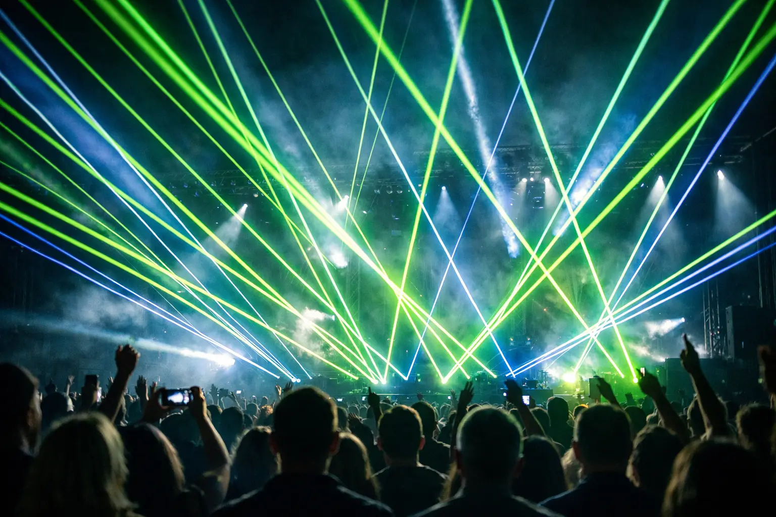 Music Synchronized Laser Show That Stops a Crowd